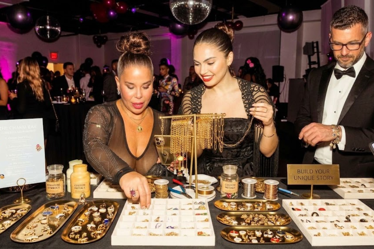 Charm Bar